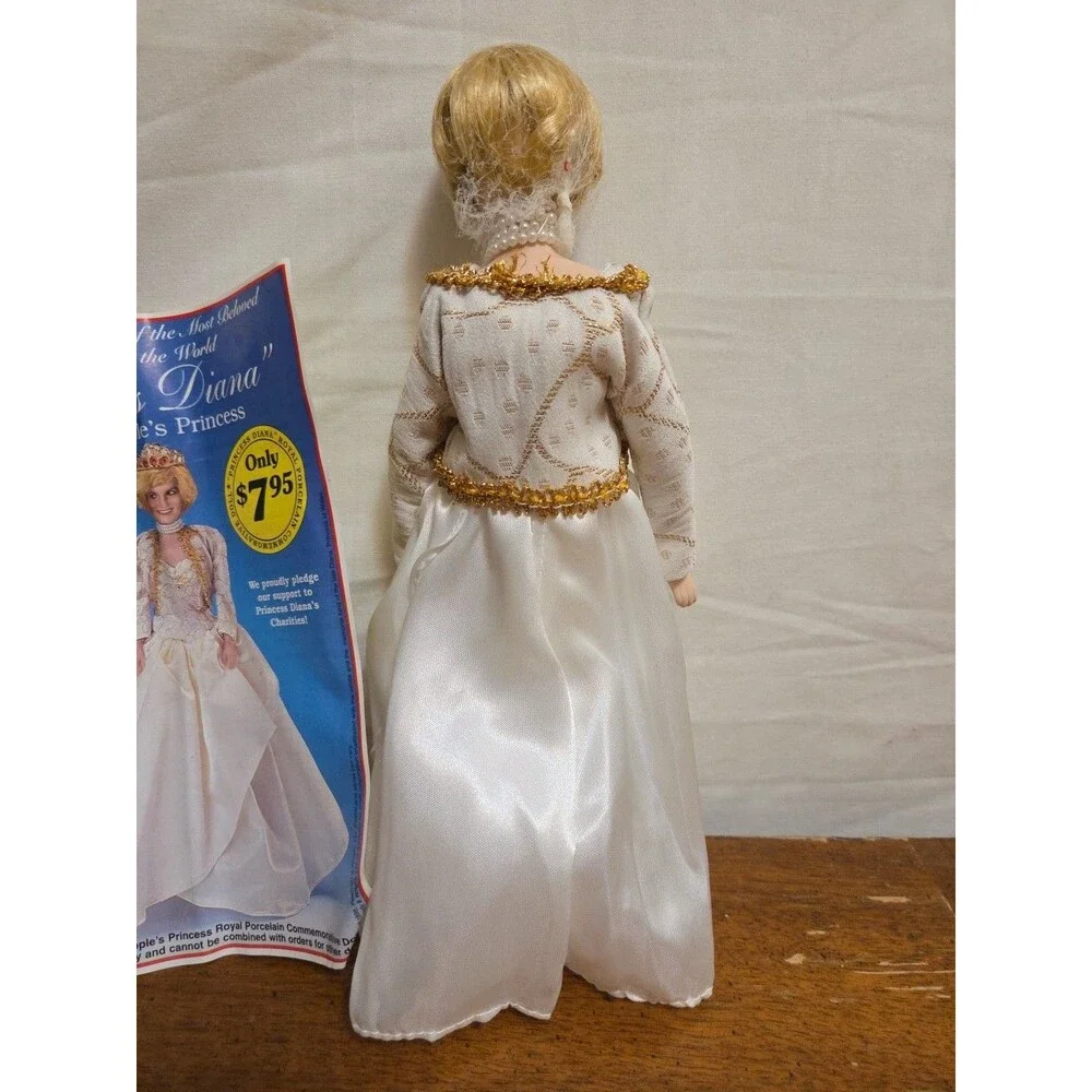 Princess Diana Porcelain Doll The Manorville Collection 1998 (Approx. 12